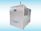 大型工業(yè)冷水機(jī)組 title=